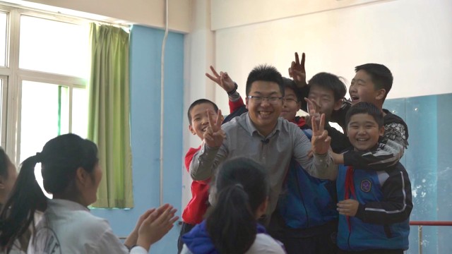 时代新人说·语文课上，说学逗唱
