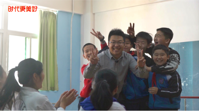时代更美好·语文课上，说学逗唱